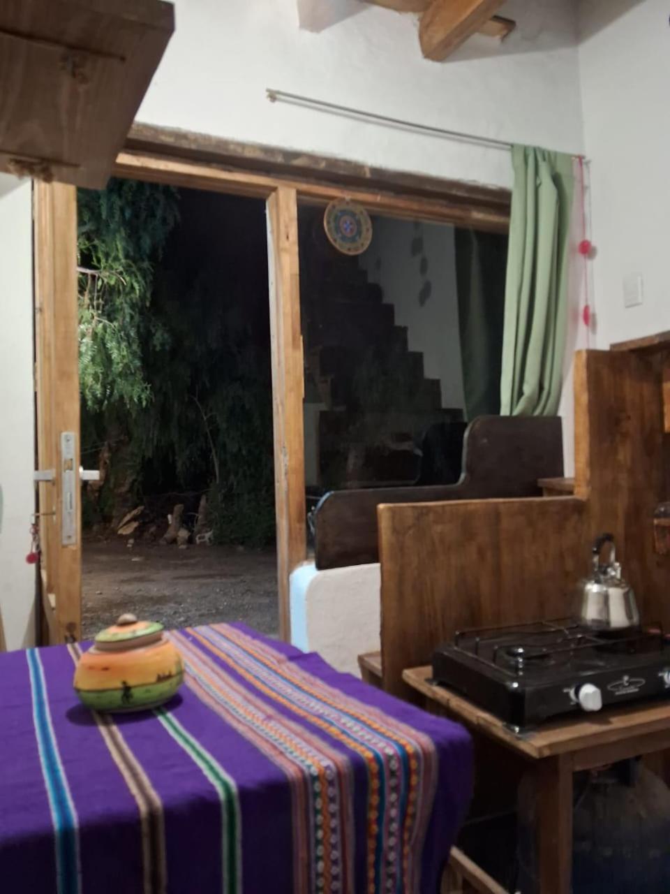 Cabanas Apu Maimara Bilik gambar
